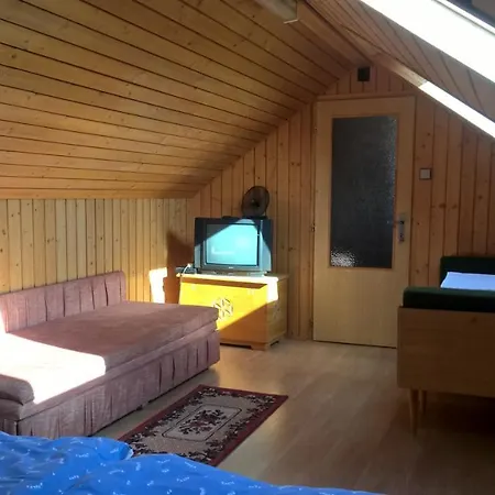 Ubytování v soukromí Rekreacny Dom Ruza